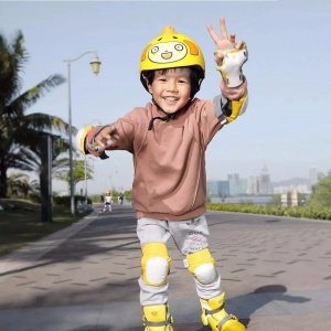 柒小佰儿童运动头盔护具套装骑行小男孩滑板平衡车安全帽防护005688